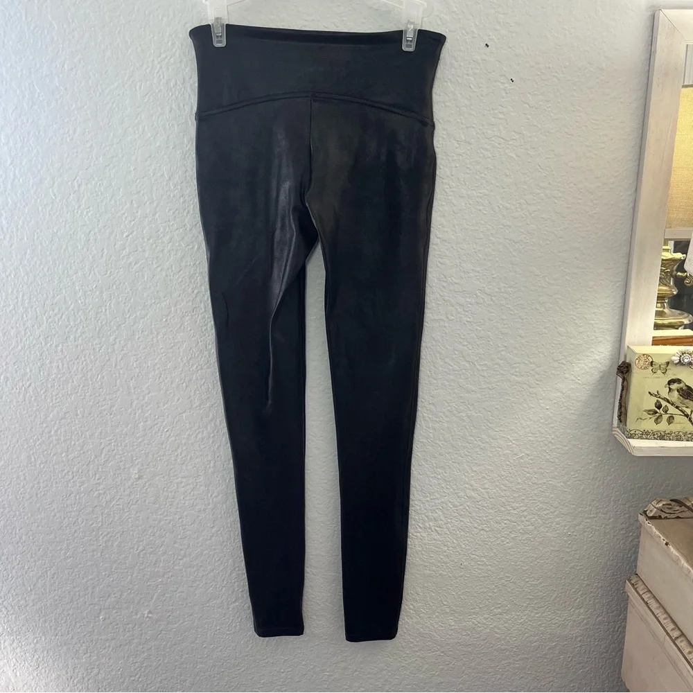 Spanx Faux Leather Leggings Black Size Medium - Picture 6 of 12